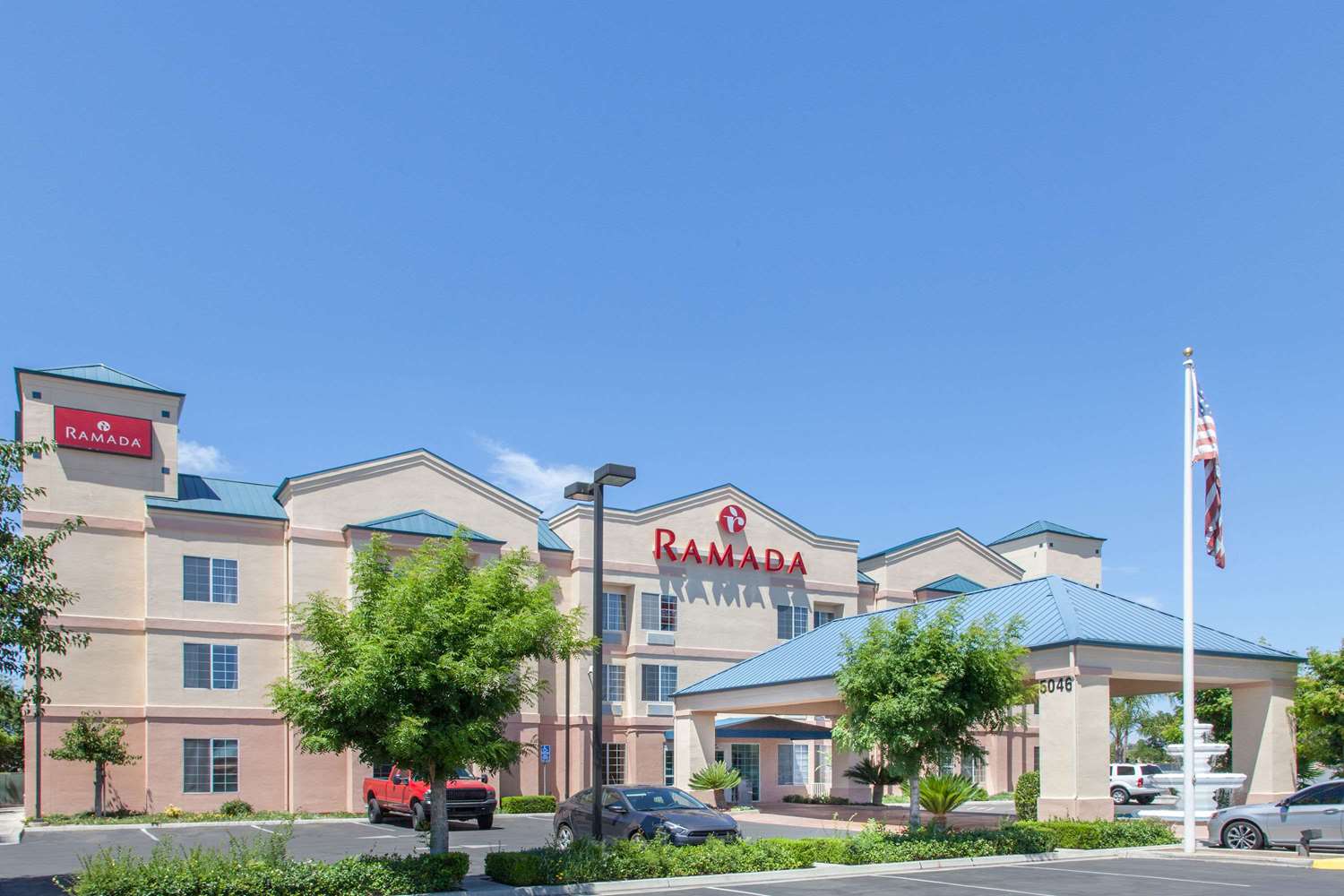 Ramada Inn Fresno, CA See Discounts