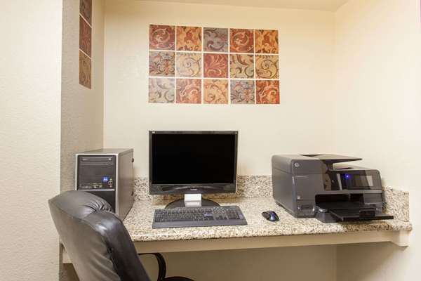 Conference Area - Ramada Inn Fresno