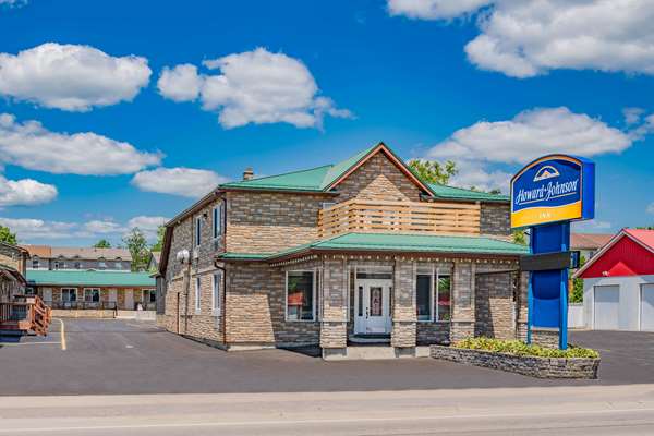 Exterior view - Howard Johnson Inn Gananoque