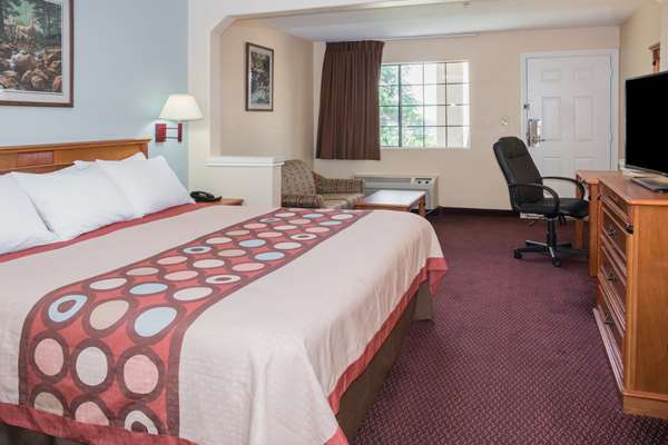  - Super 8 Motel Sealy - I-10, Exit 720