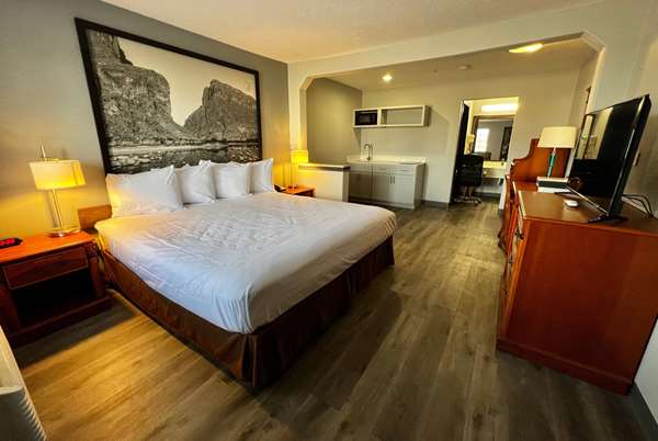  - Super 8 Motel Sealy - I-10, Exit 720