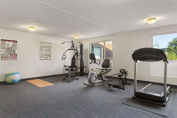 Fitness/ Exercise Room - Days Inn & Conference Centre Bridgewater