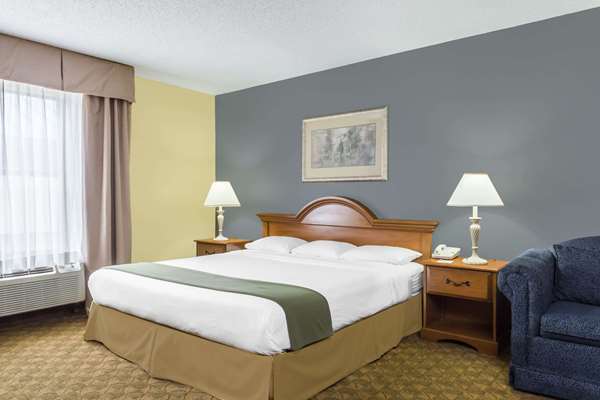  - Days Inn Selma - I-95, Exit 97