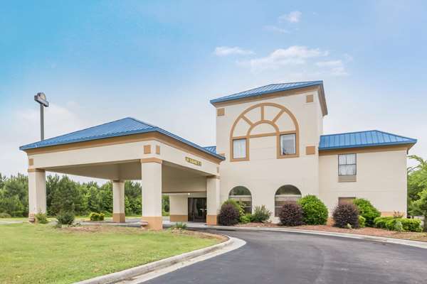 Exterior view - Days Inn Selma - I-95, Exit 97