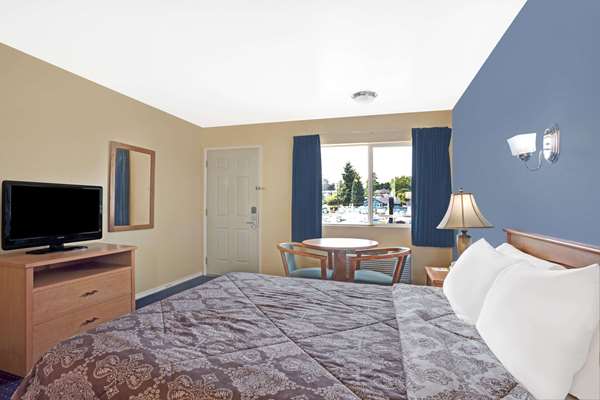  - Days Inn Midtown Seattle - I-5, Exit 172