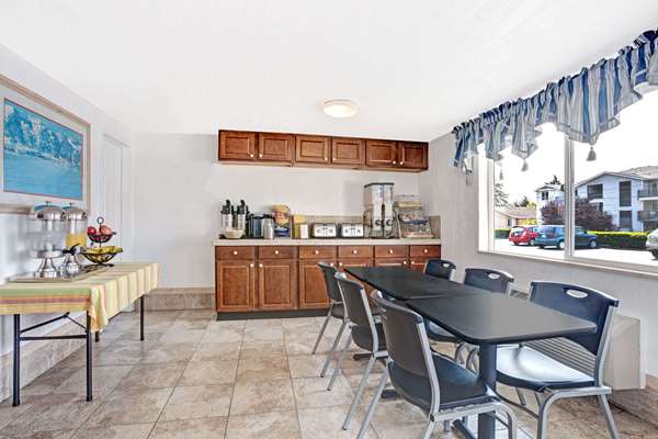  - Days Inn Midtown Seattle - I-5, Exit 172