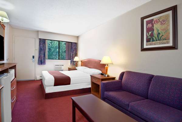  - Howard Johnson Inn Red Deer