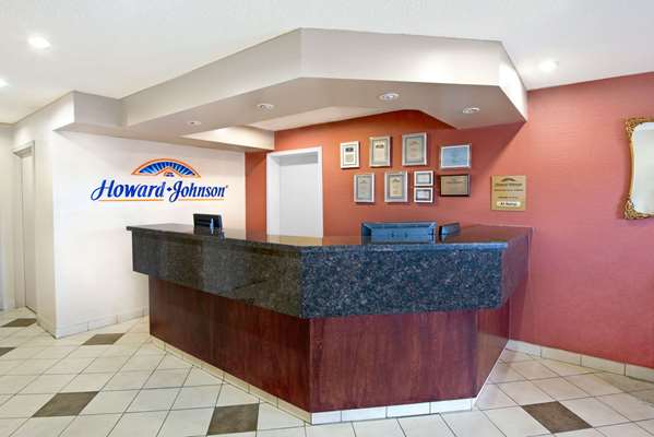 - Howard Johnson Inn Red Deer