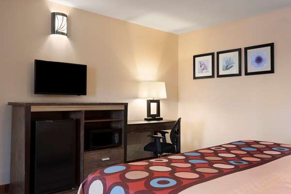  - Super 8 Motel Rahway