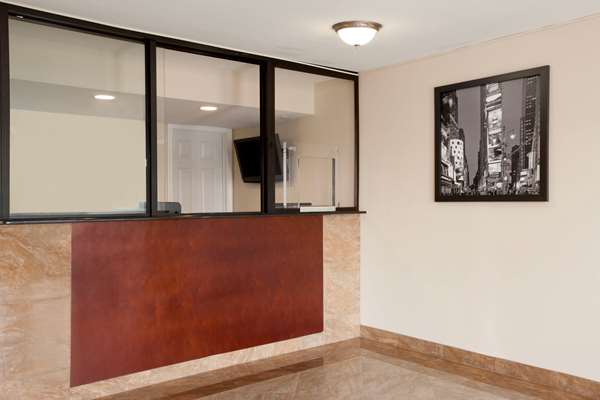  - Super 8 Motel Rahway