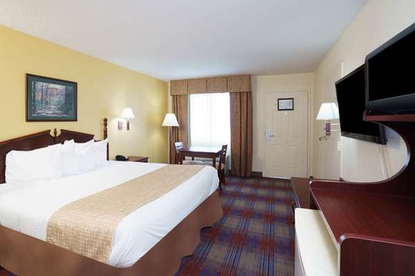 - Travelodge East Montgomery - I-85, Exit 6
