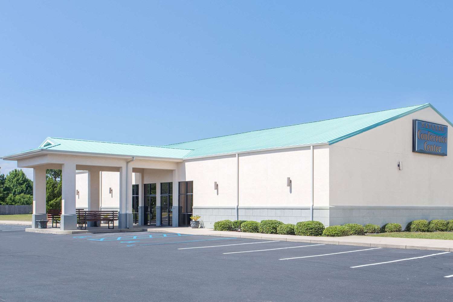 Days Inn Suites Navarre Fl See S Exterior View Days Inn Suites Navarre