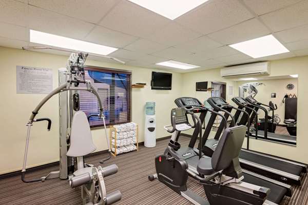 Fitness/ Exercise Room - Super 8 Hotel Kapuskasing