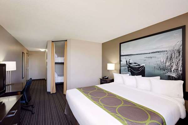  - Super 8 Hotel Kapuskasing