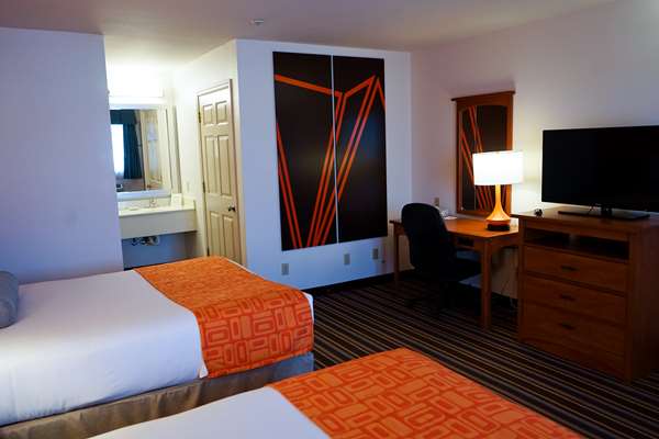  - Howard Johnson Inn Salinas