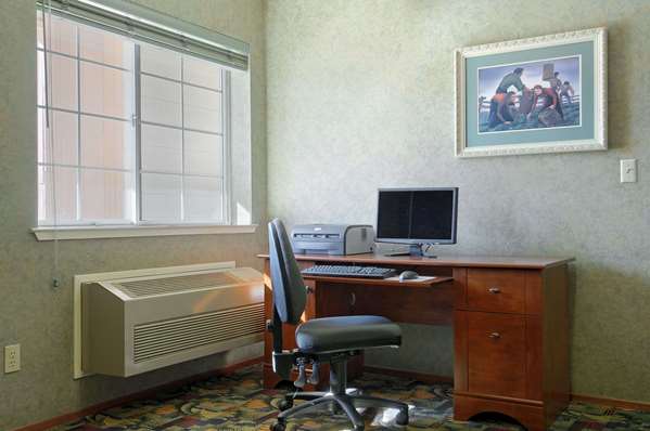 Conference Area - Howard Johnson Inn Salinas