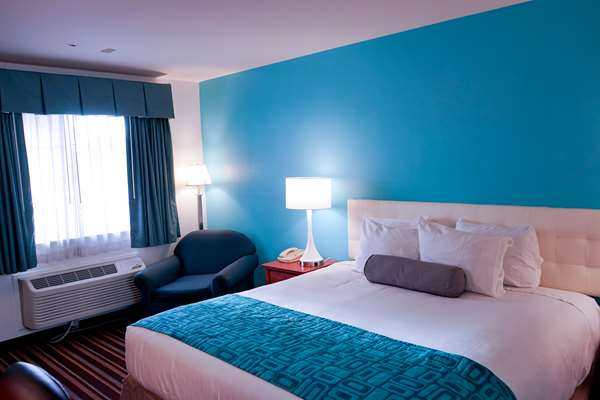  - Howard Johnson Inn Salinas