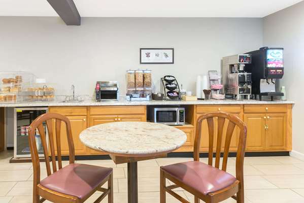  - Microtel Inn by Wyndham Henrietta - I-390, Exit 12A