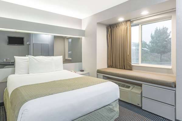  - Microtel Inn by Wyndham Henrietta - I-390, Exit 12A