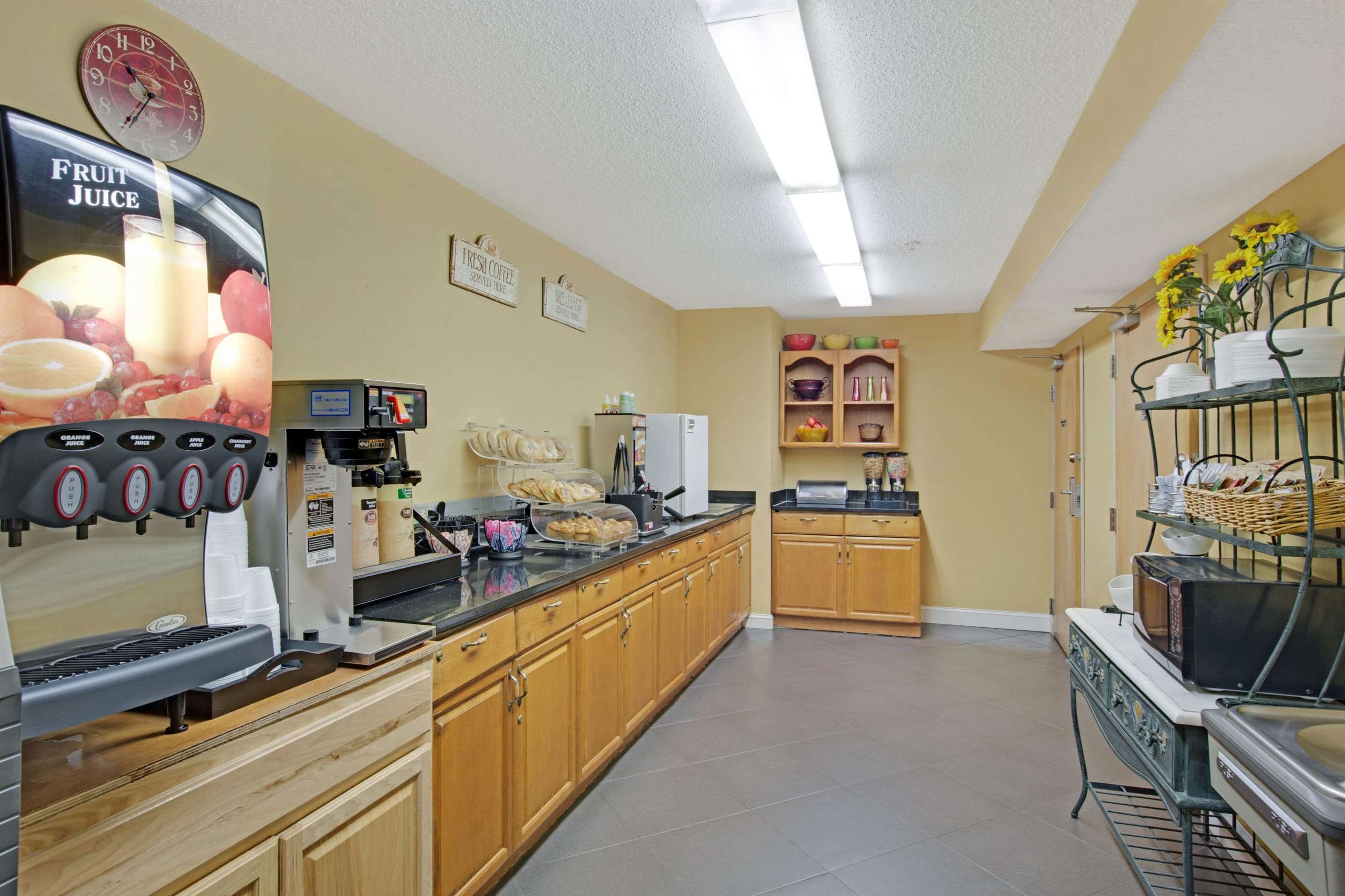Breakfast Setup | Microtel Inn by Wyndham Charlotte/University Place