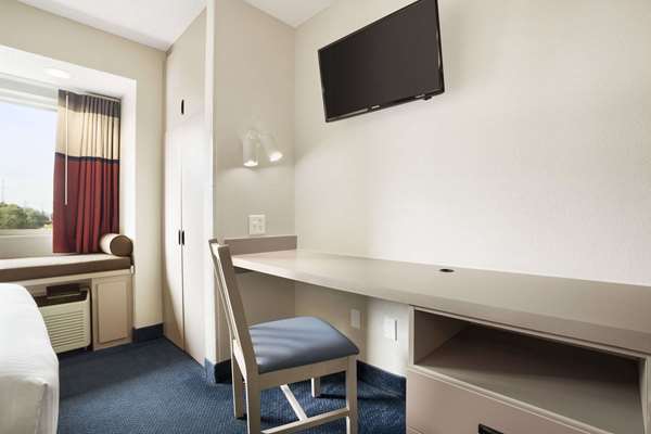  - Microtel Inn by Wyndham Jeffersontown - I-64, Exit 17