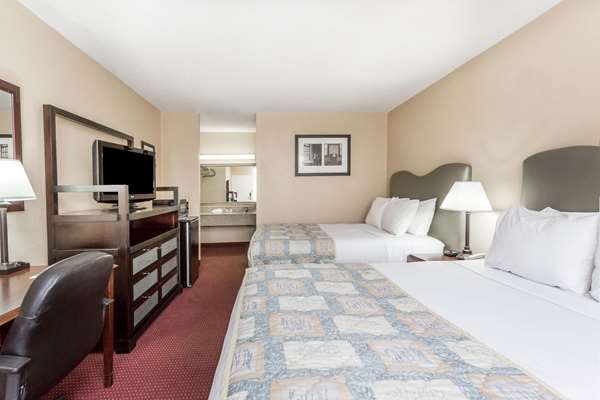  - Ramada Inn Altamonte Springs - I-4, Exit 92