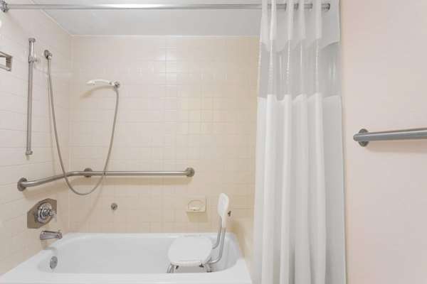  - Ramada Inn Altamonte Springs - I-4, Exit 92