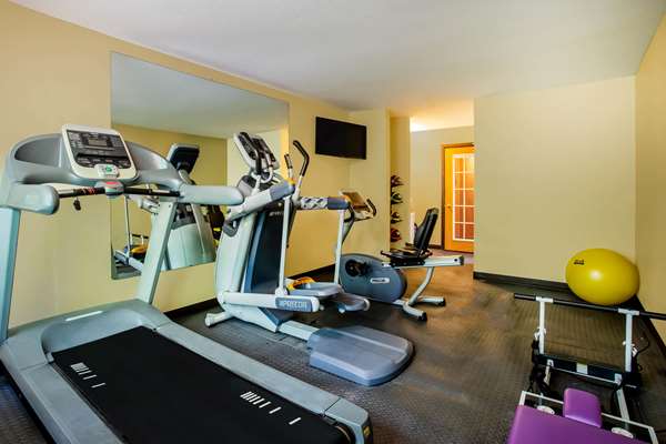Fitness/ Exercise Room - Days Inn & Suites Stevens Point - I-39, Exit 161