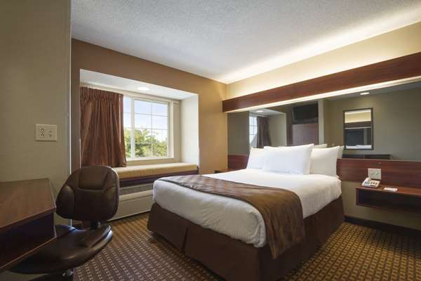  - Microtel Inn & Suites by Wyndham Duncan - I-85, Exit 63