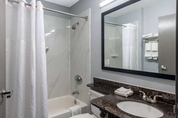  - Microtel Inn & Suites by Wyndham Duncan - I-85, Exit 63
