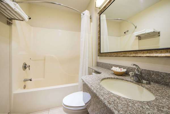  - Microtel Inn & Suites by Wyndham Admiral Place Tulsa - I-44, Exit 238