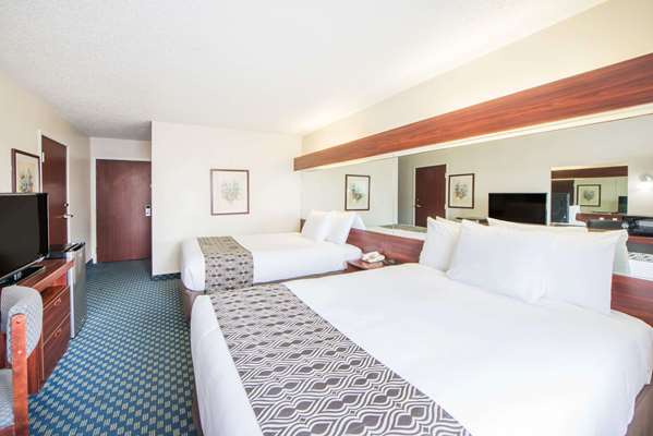  - Microtel Inn & Suites by Wyndham Admiral Place Tulsa - I-44, Exit 238