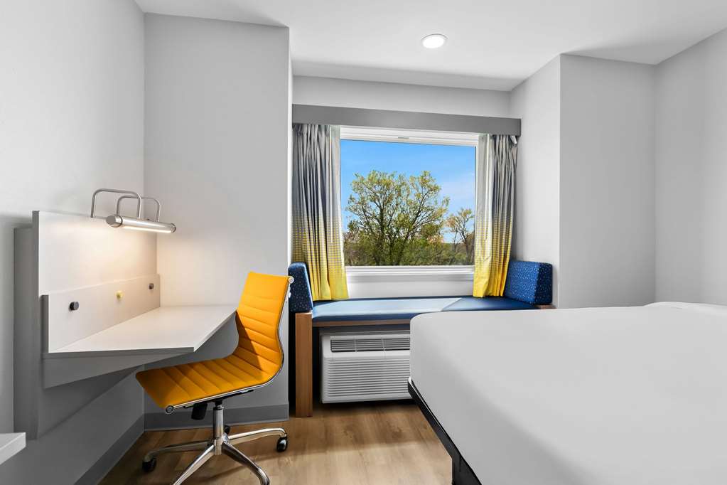 MICROTEL INN & SUITES BY WYNDHAM TU-guestroom-Guest Room,On-Site,Double Room.jpg