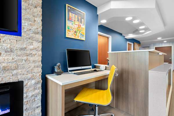 On-Site,Business/Events,Business Services/Center