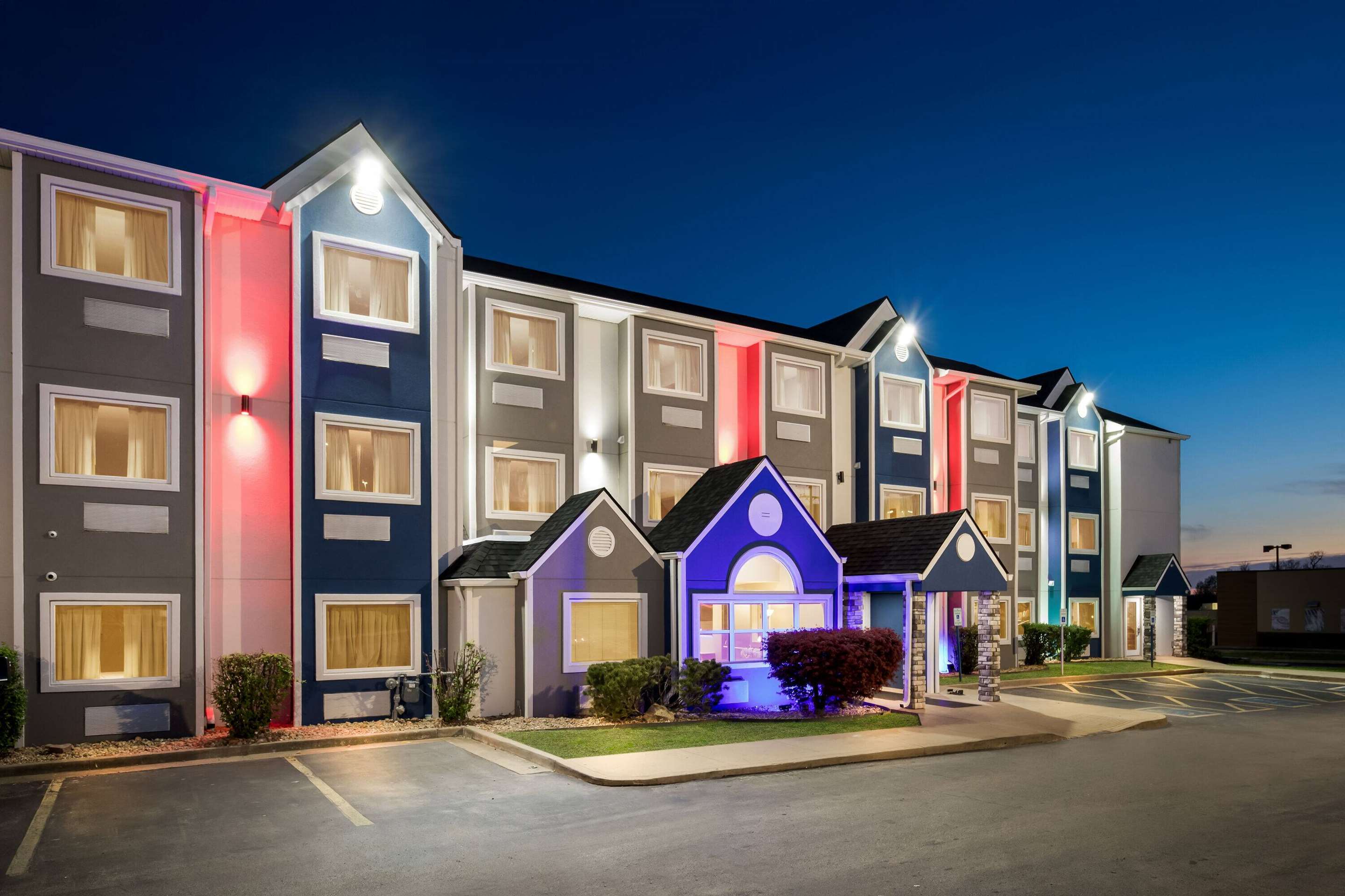 Exterior | Microtel Inn & Suites by Wyndham Tulsa/Catoosa Route 66