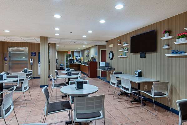  - Microtel Inn & Suites by Wyndham Dry Ridge - I-75, Exit 159