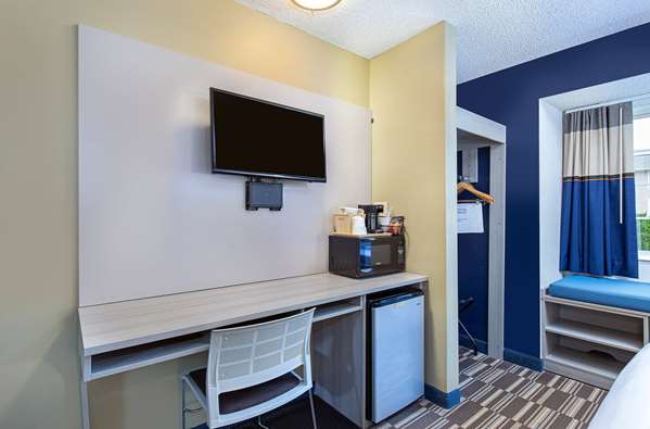  - Microtel Inn & Suites by Wyndham Dry Ridge - I-75, Exit 159