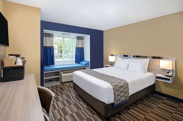  - Microtel Inn & Suites by Wyndham Dry Ridge - I-75, Exit 159