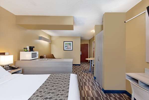 Suite - Microtel Inn & Suites by Wyndham Dry Ridge - I-75, Exit 159