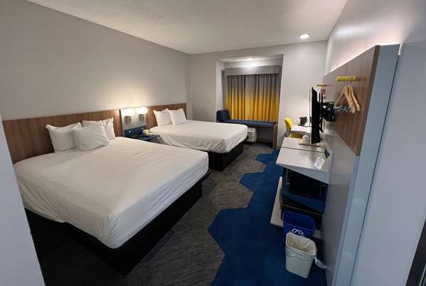  - Microtel Inn & Suites by Wyndham Charlotte - I-77, Exit 16B