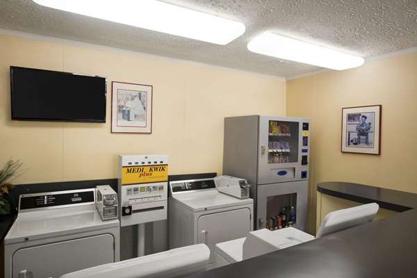  - Microtel Inn by Wyndham Columbia - I-20, Exit 74