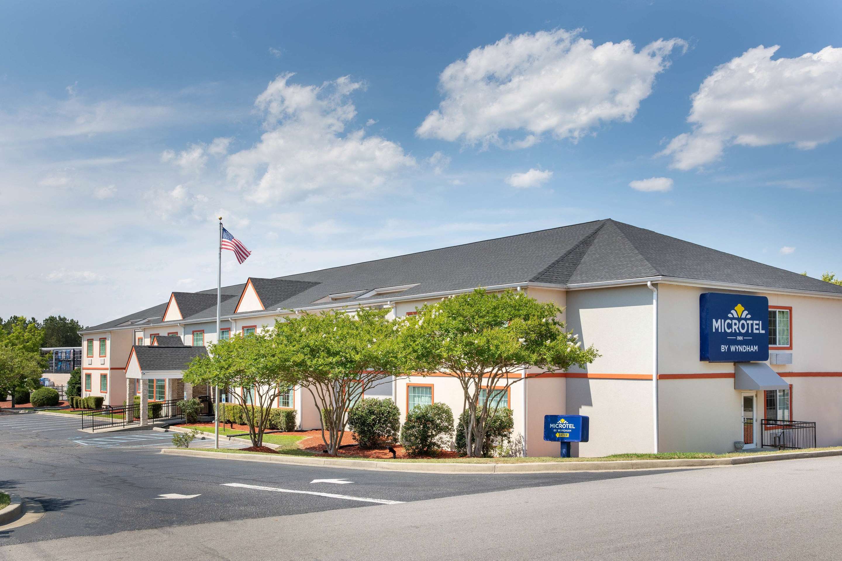 Exterior | Microtel Inn & Suites by Wyndham Columbia/Fort Jackson N