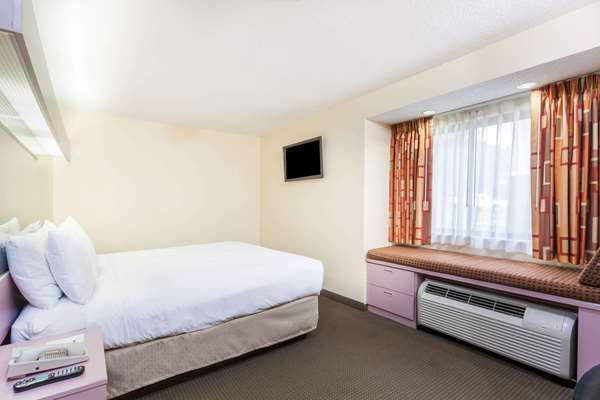  - Microtel Inn by Wyndham Knoxville - I-40 & I-75, Exit 378