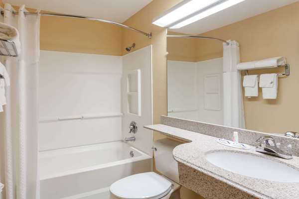  - Microtel Inn by Wyndham Knoxville - I-40 & I-75, Exit 378