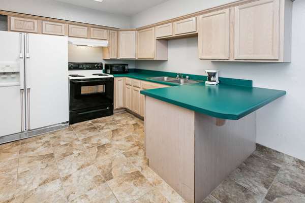 Suite - Microtel Inn & Suites by Wyndham Oklahoma City - I-40, Exit 144