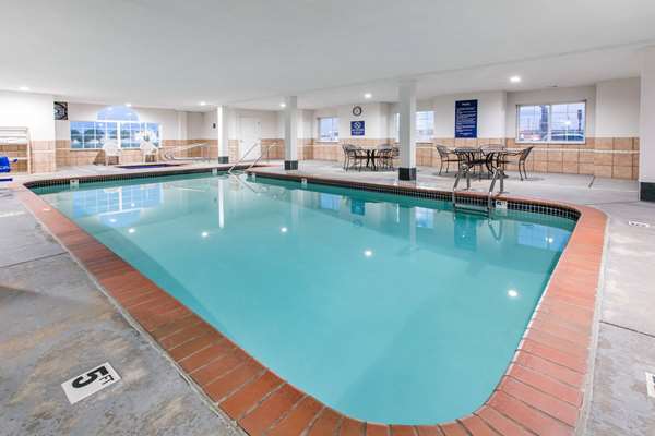 Pool - Microtel Inn & Suites by Wyndham Oklahoma City - I-40, Exit 144