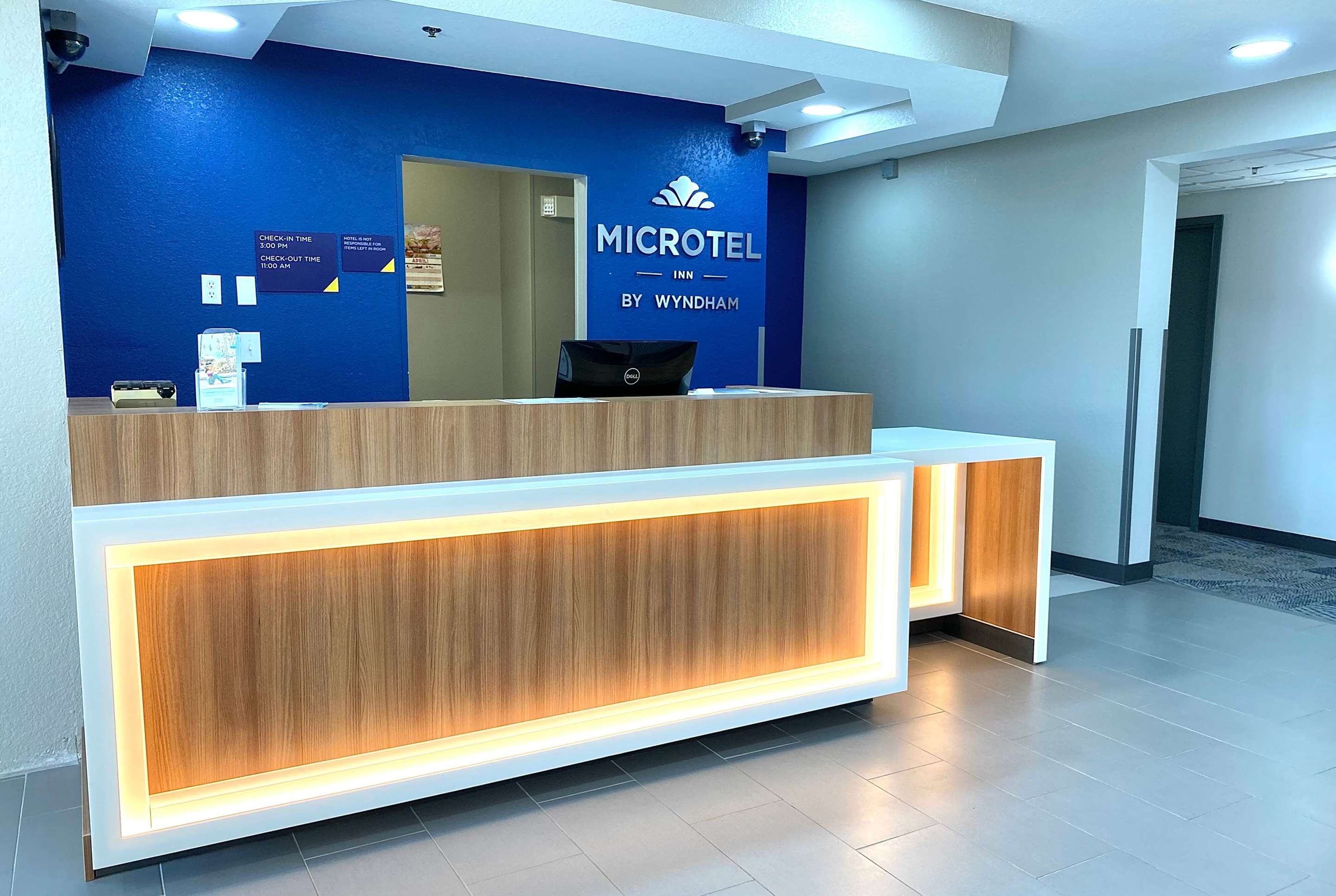 Lobby | Microtel Inn by Wyndham Beckley