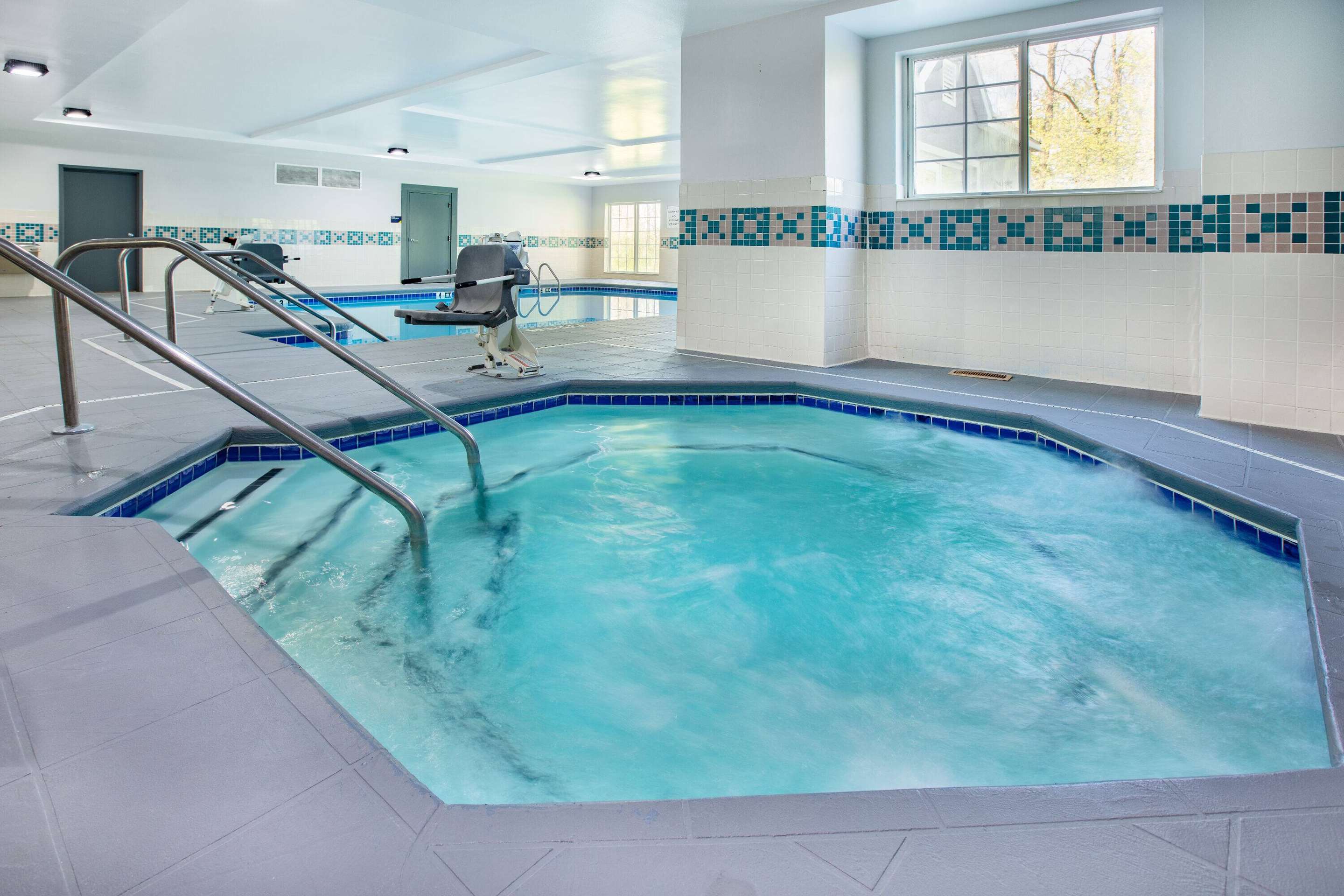 Pool | Microtel Inn by Wyndham Beckley