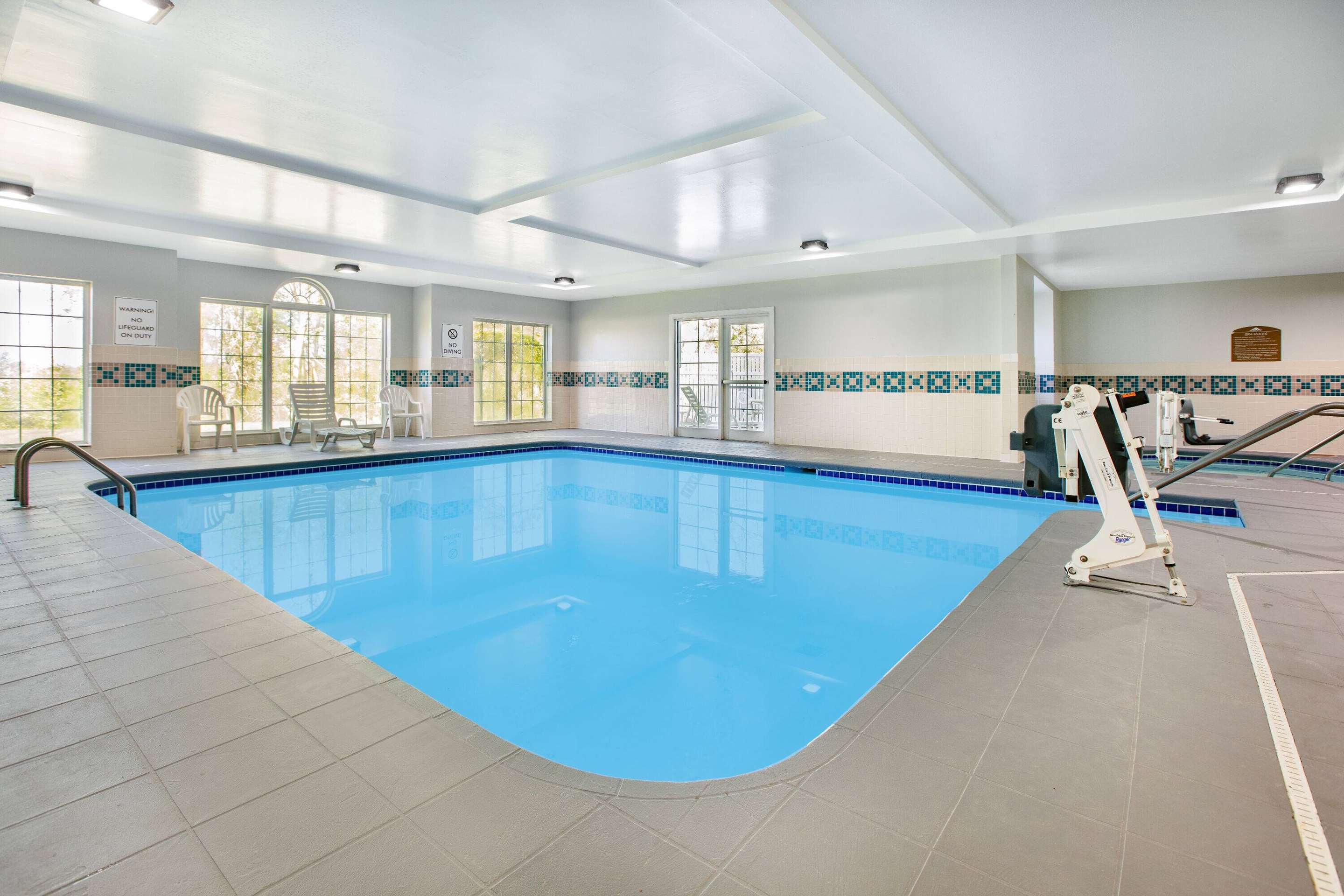Pool | Microtel Inn by Wyndham Beckley