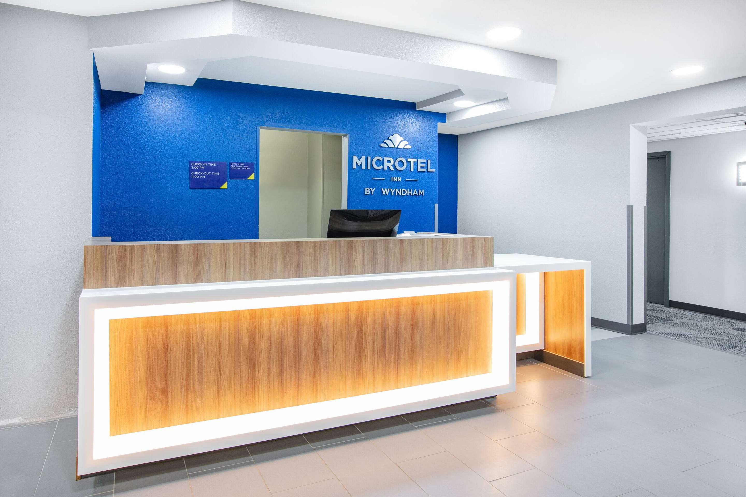 Reception | Microtel Inn by Wyndham Beckley